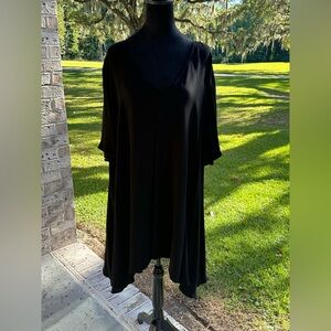 EUC- Finders - Black V neck dress- Sz M - smoke free home